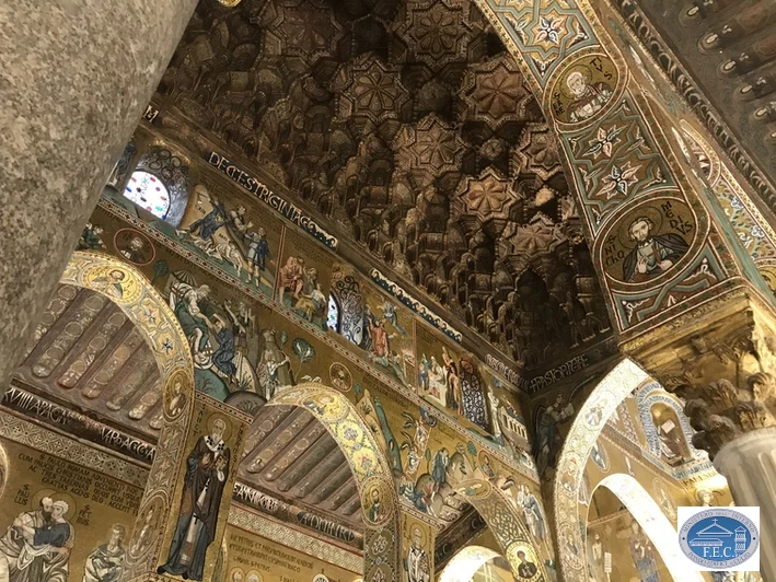 View of the honeycomb-shaped wooden ceiling in the Capella Palatina