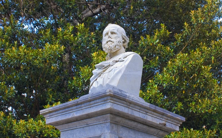 Garibaldi Monument in the Garibaldi Garden in Piazza Marina