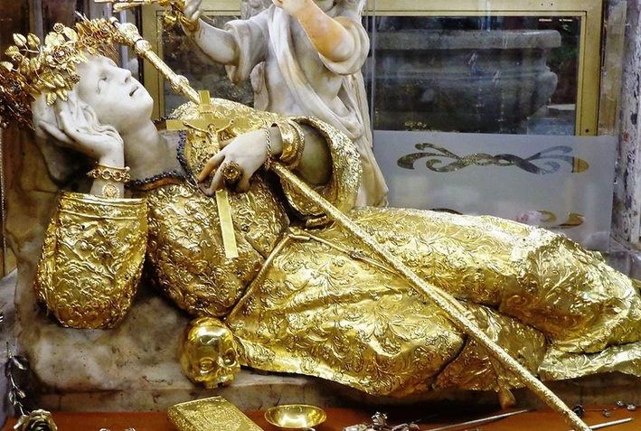 Statue of St Rosalia in the glass shrine