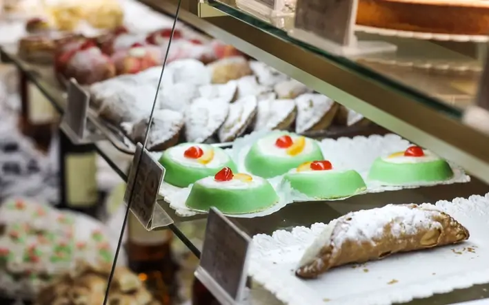 Display with Sicilian desserts