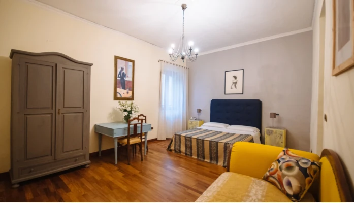 Bild vom gelben Schlafzimmer im Palermo Hotel BnB Vintage