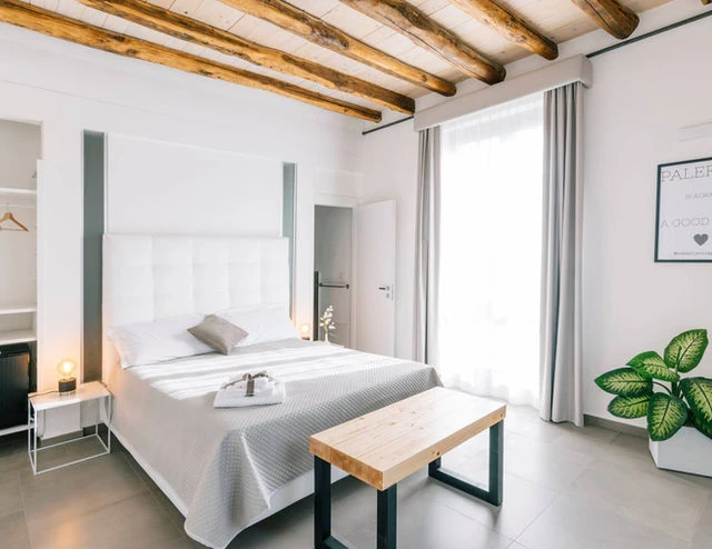 View of a room for your Palermo vacation