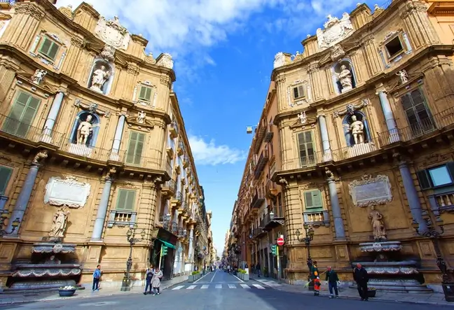 View of the Quattro Canti and Corso Vittorio Emanuele